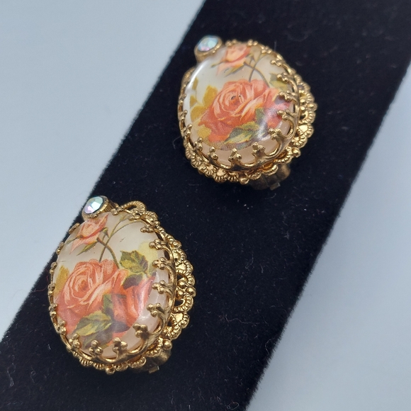 Vintage  W. Germany Handpaint Floral ClipOn Earrings w/ Rhinestone, GC. - Picture 5 of 16